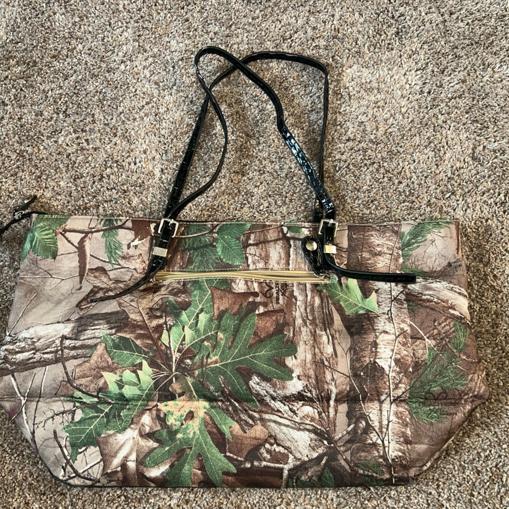 Realtree® Camo Print Purse, Camouflage Large Women’s Tote Handbag